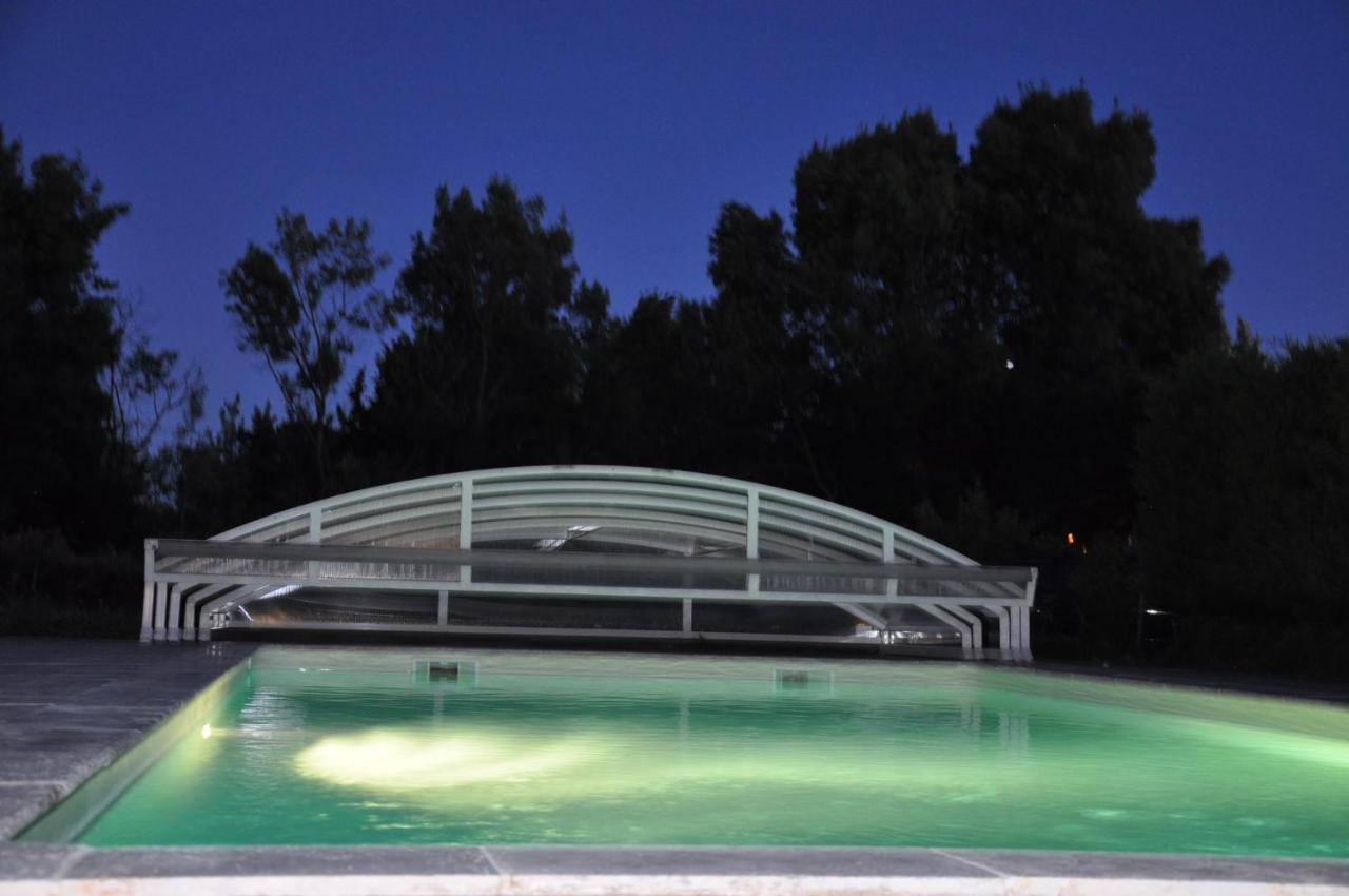 索尔古河畔的恩特莱奎斯La Ferme De Tonton Jules Et Mame Julia住宿加早餐旅馆 外观 照片
