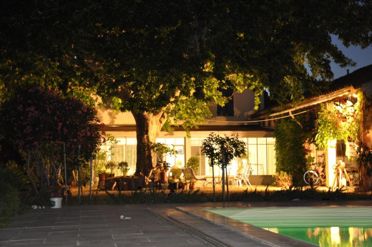 索尔古河畔的恩特莱奎斯La Ferme De Tonton Jules Et Mame Julia住宿加早餐旅馆 外观 照片