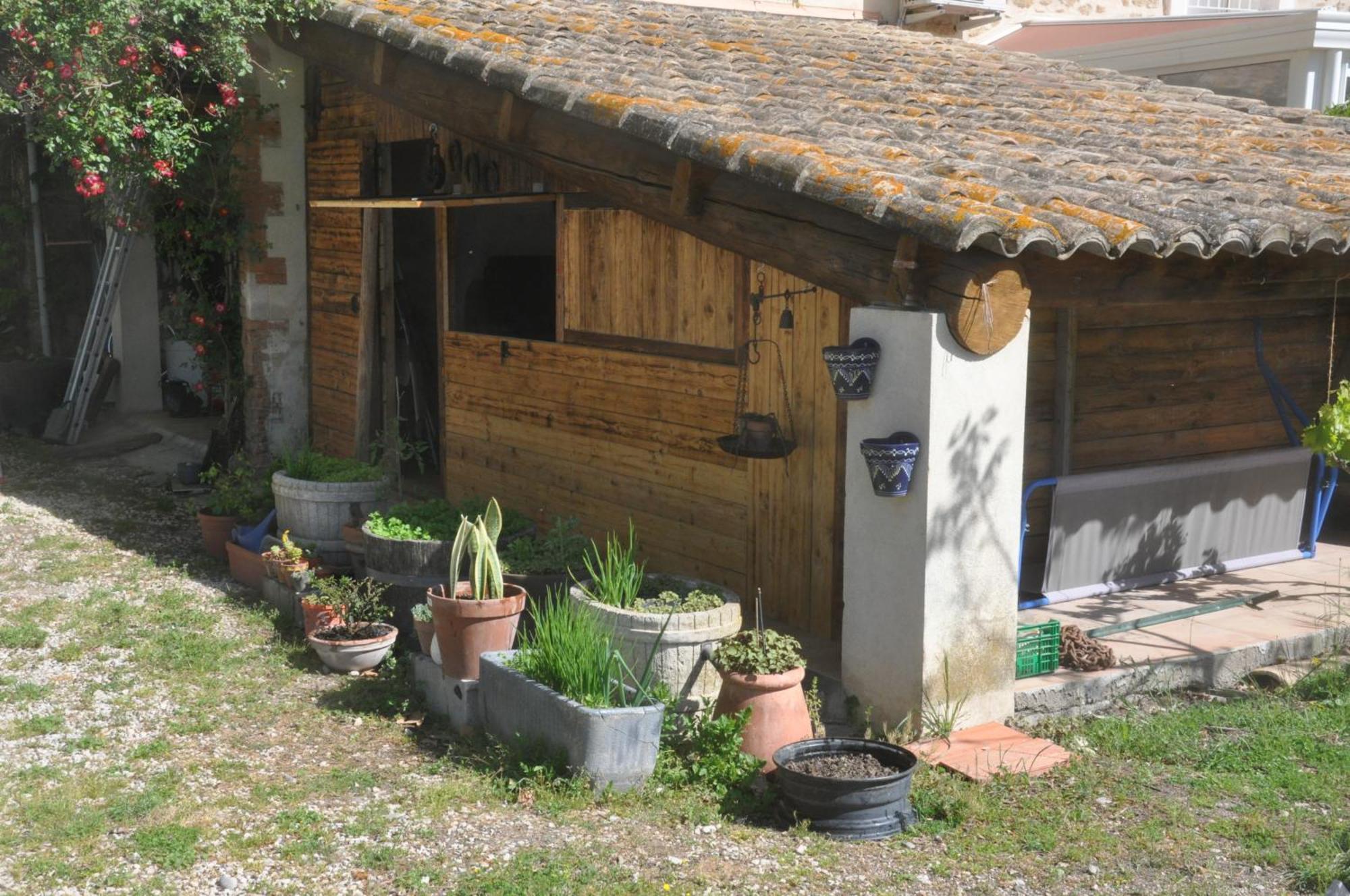 索尔古河畔的恩特莱奎斯La Ferme De Tonton Jules Et Mame Julia住宿加早餐旅馆 外观 照片
