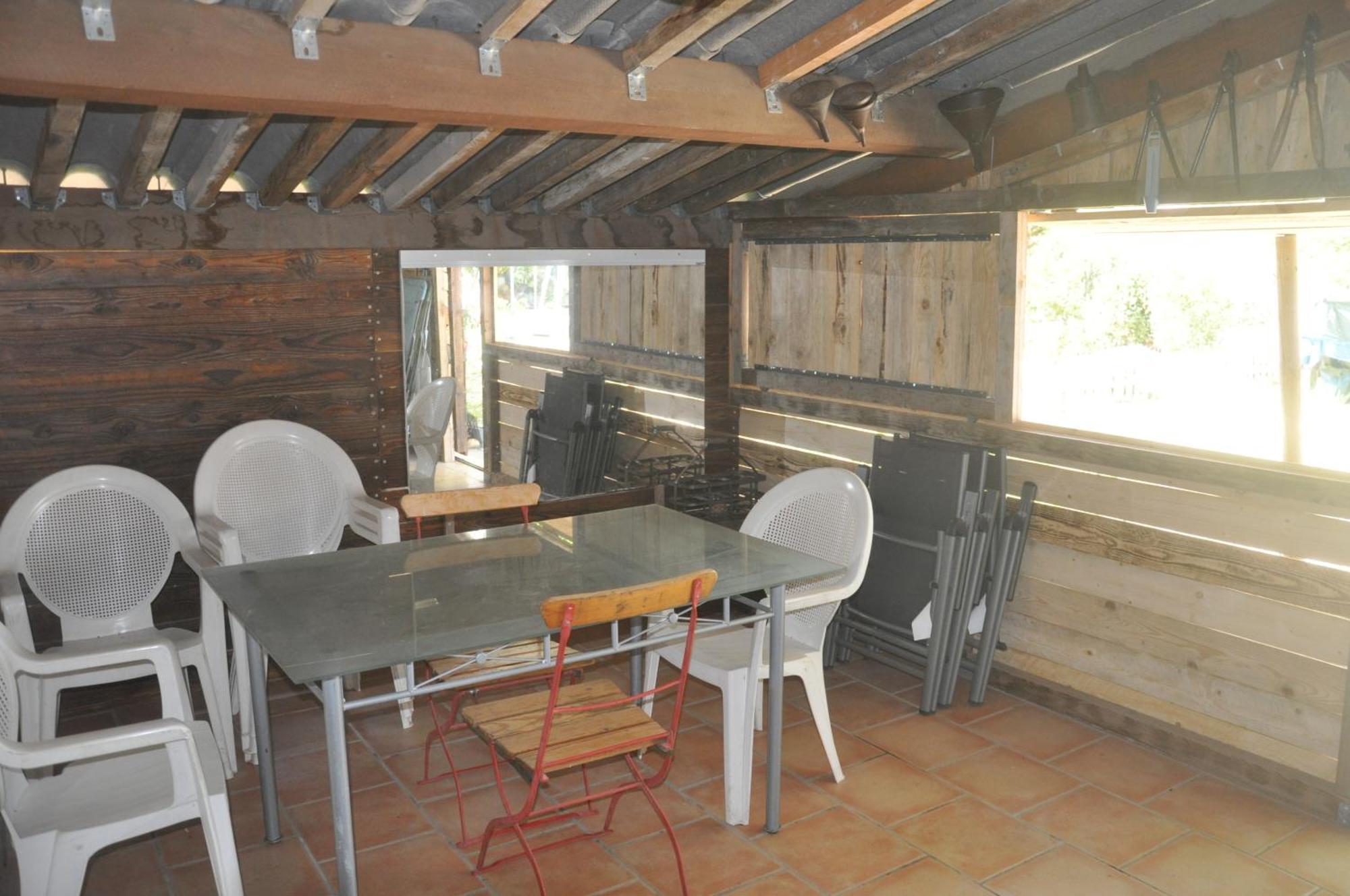索尔古河畔的恩特莱奎斯La Ferme De Tonton Jules Et Mame Julia住宿加早餐旅馆 外观 照片